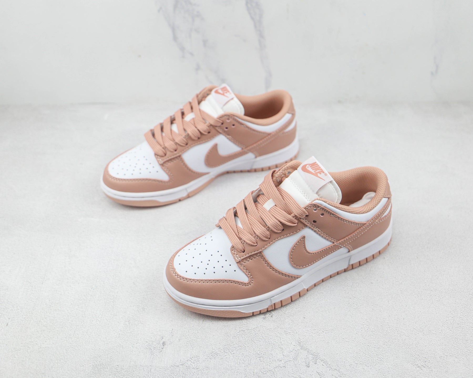 Nike Dunk Low Rose Whisper