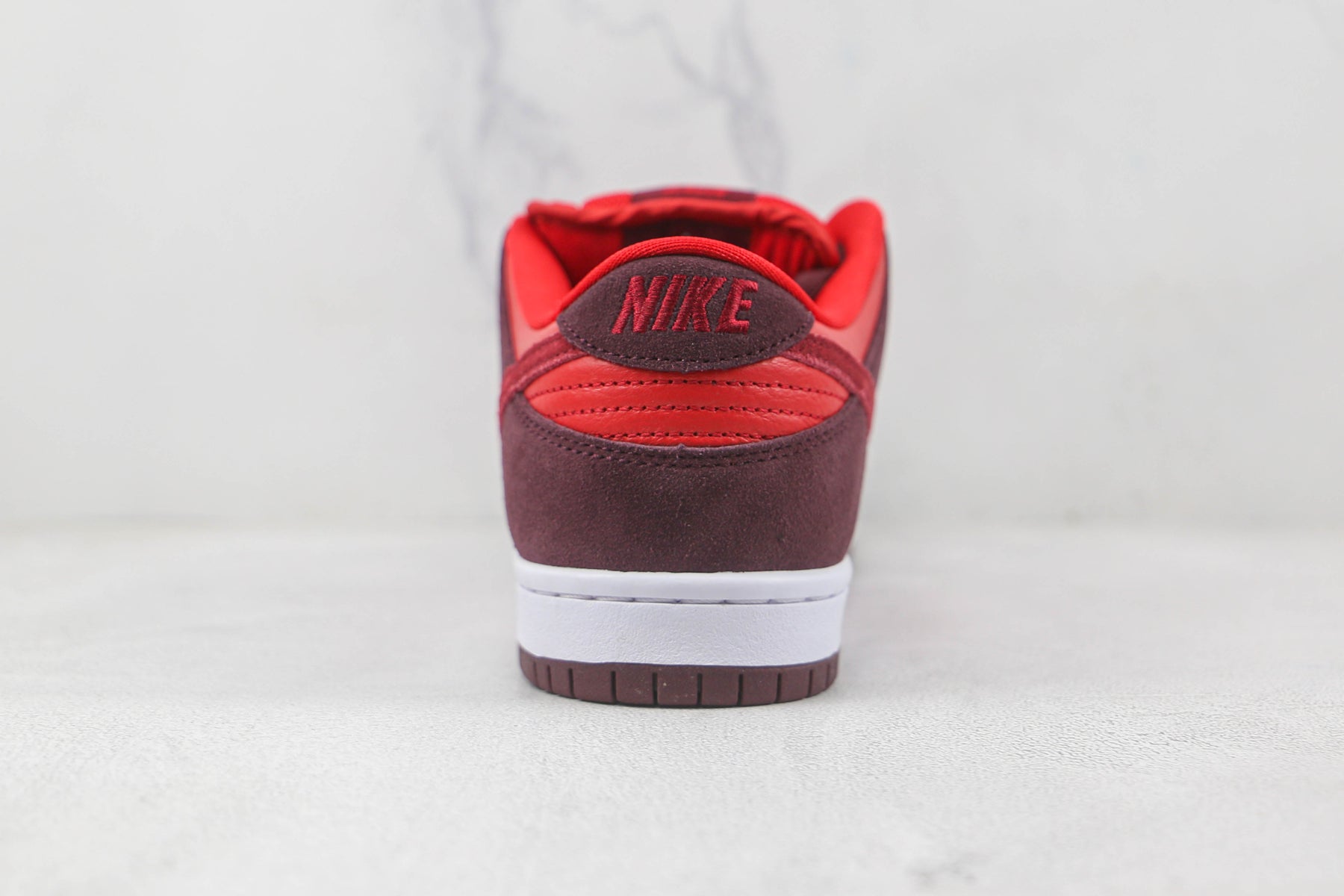 Nike SB Dunk Low Cherry